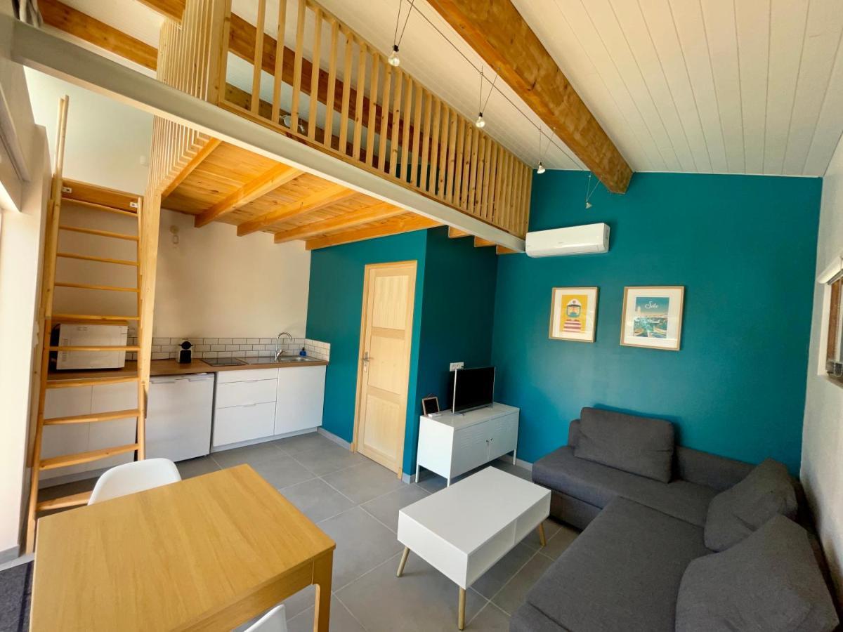 Annexe Des Pins - Studio Gite Avec Piscine & Climatisation Villeneuve-les-Beziers Exterior photo